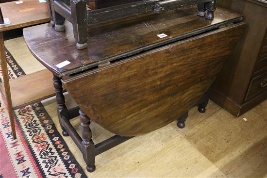 Oak oval drop leaf gateleg table(-)